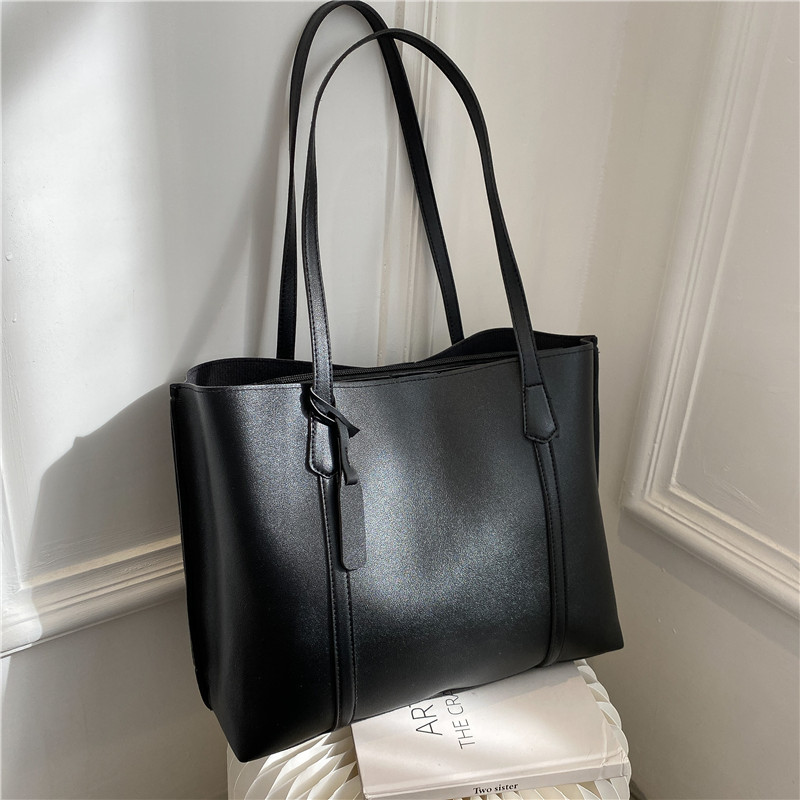 Borsa Tote Classica in Ecopell - Women Bags Medium Size recensione e prezzo