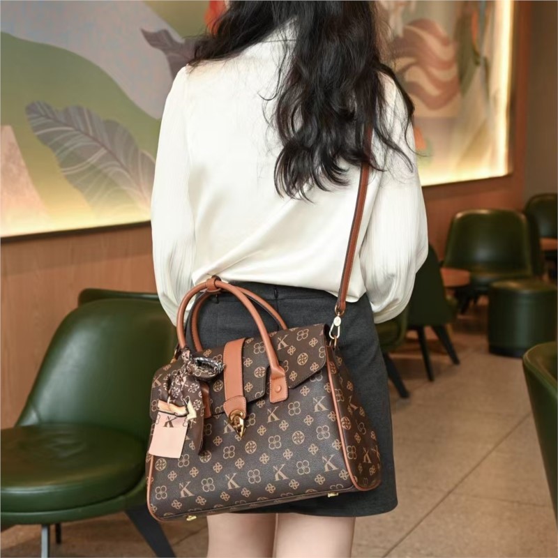 Borsa da donna di marca di lus - Women Bags High End Brands recensione e prezzo