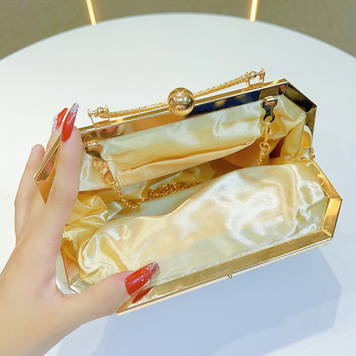 Borsa a tracolla con conchigli - Women Bags High End Brands recensione e prezzo