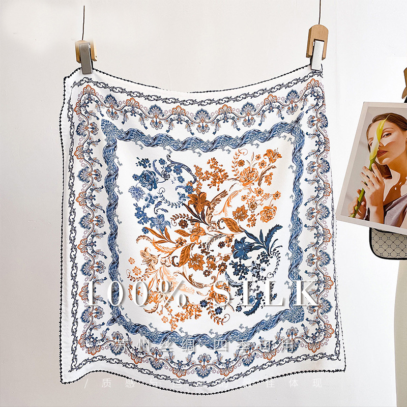 Foulard Quadrato di Lusso 100% - Women'S Retro Bags recensione e prezzo